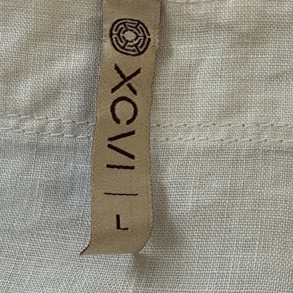 Stylish V-Neck Women’s Top - ivory Top and Green - Picture 9 of 10